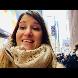 Meet your Posher, Regan